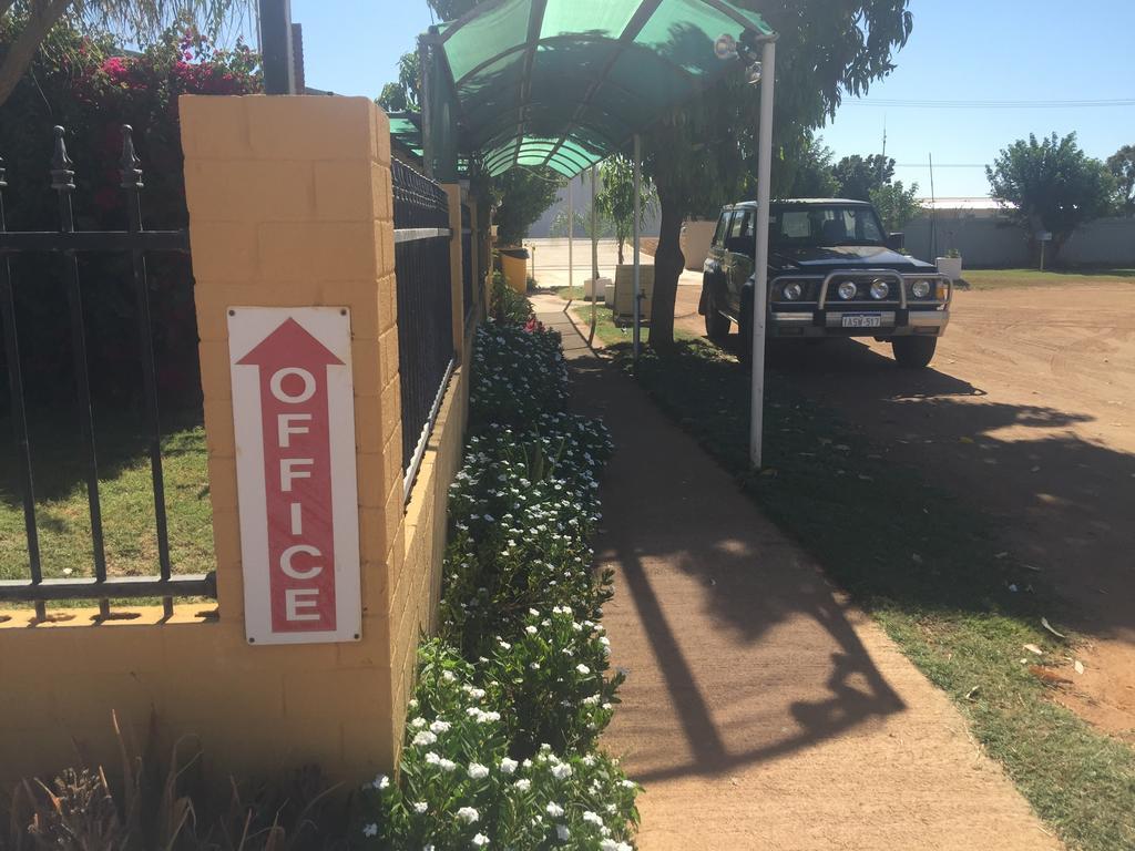 Carnarvon Caravan Park Esterno foto