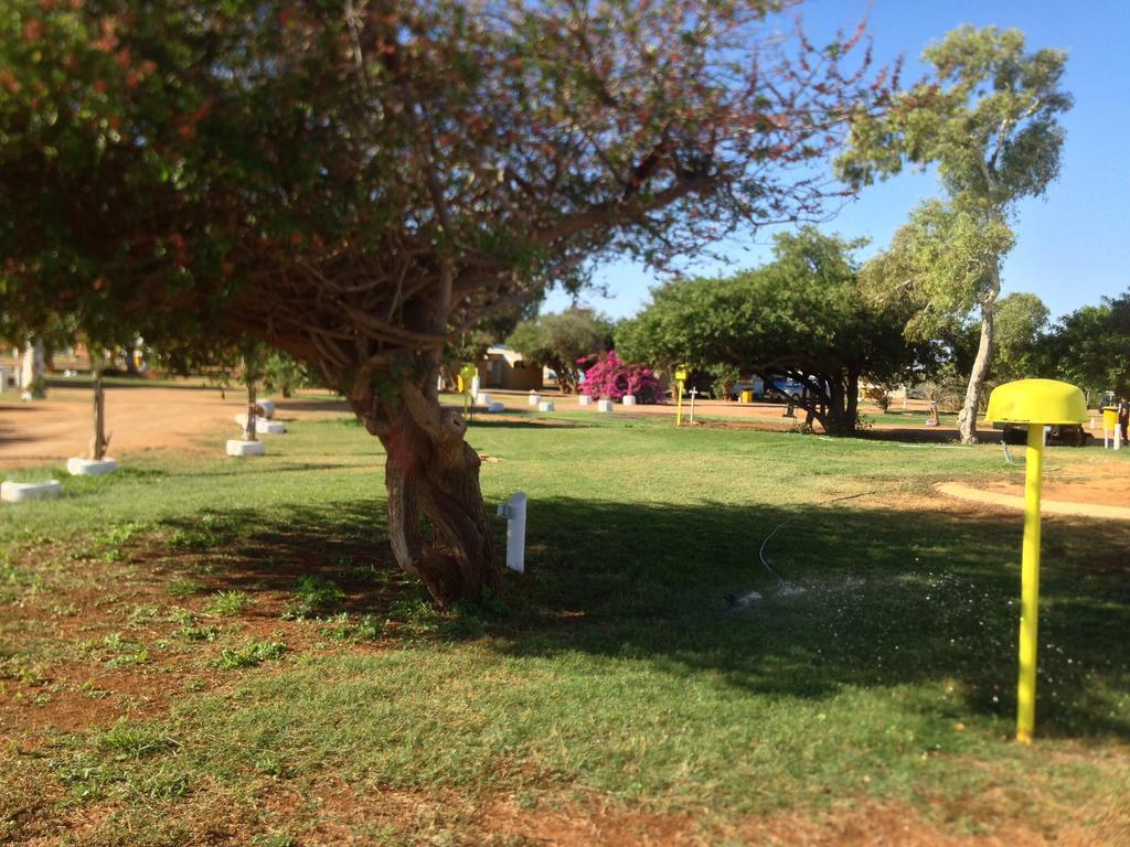 Carnarvon Caravan Park Esterno foto